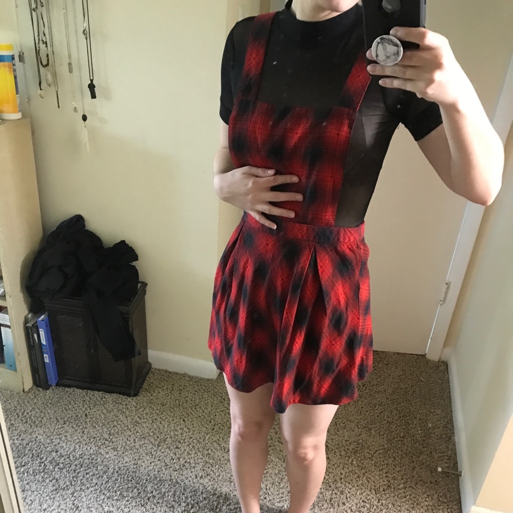 Plaid red & black apron dress VANS